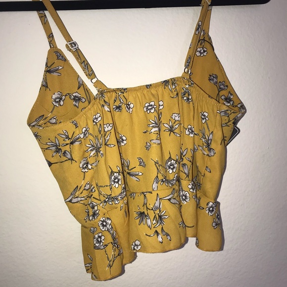 Crop Top - Picture 4 of 4